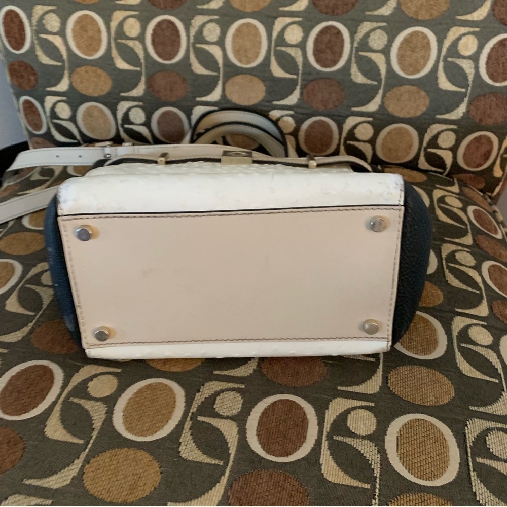 Kate spade faux ostrich but real leather box bag - Picture 4 of 7